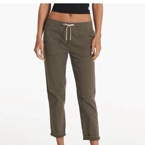 Vuori Olive Ankle Pants